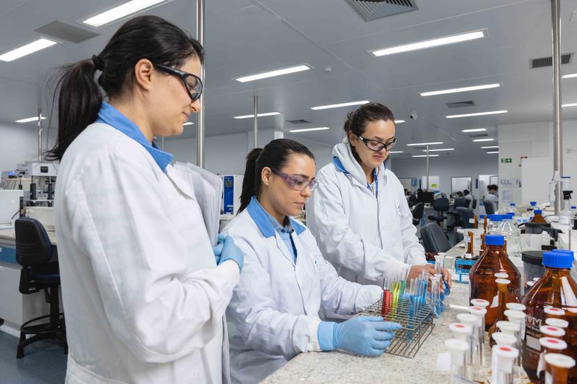 Apsen Farmacêutica tem 160 vagas, com seleção que usa inteligência artificial